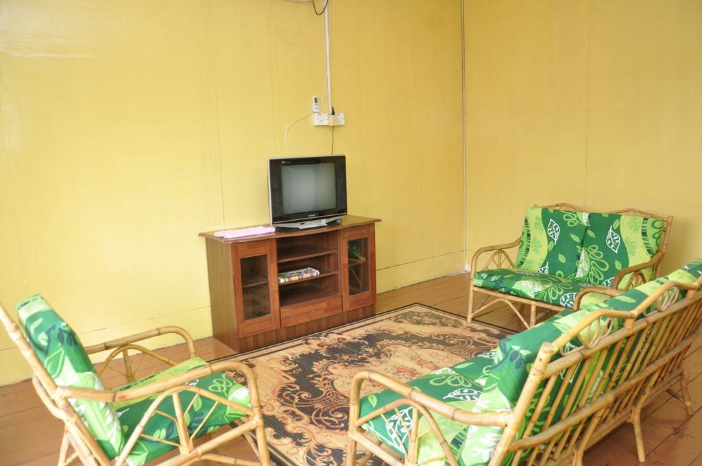 Tamteh Homestay Ayer Hitam Rum bild
